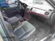 2008 Cadillac Escalade ESV с VIN 1GYFC66888R214804, выставлен на аукционе IAAI как лот 41560762 с пробегом 105 446 миль миль и . История ставок и продаж доступна на DreamBid. Изображение 5.