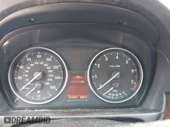 2009 BMW 3 Series 328i с VIN WBAPH73529E128759, выставлен на аукционе IAAI как лот 42917579 с пробегом 191 927 миль миль и . История ставок и продаж доступна на DreamBid. Изображение 7.