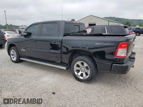 2020 Ram 1500 Big Horn z VIN 1C6SRFFTXLN203771, wystawiony jako Copart lot #70021875 z przebiegiem Nie podano mil oraz Szkoda całkowita • Salvage title. Historia ofert i sprzedaży dostępna na DreamBid. Obrazek 2.