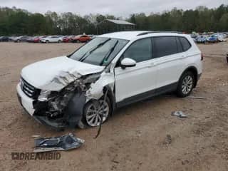 2019 Volkswagen Tiguan S с VIN 3VV0B7AX1KM052494, выставлен на аукционе Copart как лот 85909855 с пробегом 104 737 миль миль и Списание • Salvage title. История ставок и продаж доступна на DreamBid. Изображение 1.
