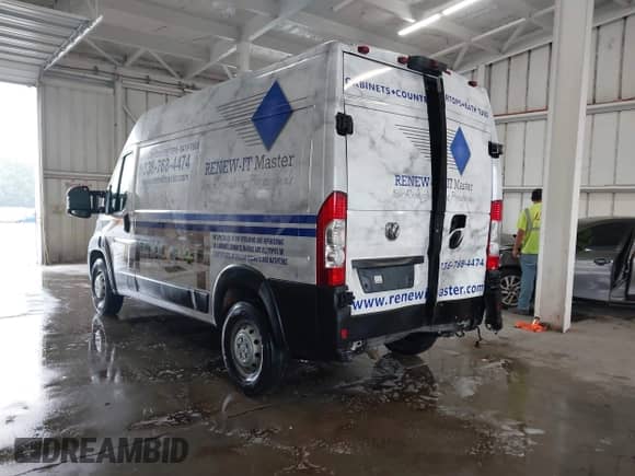 2023 Ram ProMaster Cargo с VIN 3C6LRVCGXPE522958, выставлен на аукционе IAAI как лот 43327761 с пробегом 28 818 миль миль и . История ставок и продаж доступна на DreamBid. Изображение 3.