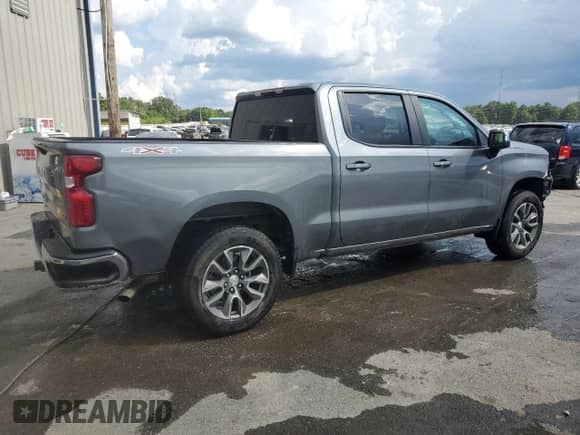 2022 Chevrolet Silverado 1500 LT with VIN 1GCPYJEK2NZ208035, listed as a Copart auction lot 62480315 with 43,148 mi miles and Salvage title. Bid and sale history available at DreamBid. Image 3.
