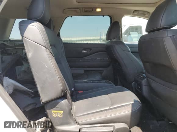 2025 Nissan Pathfinder SL with VIN 5N1DR3CD1SC210255, listed as a Copart auction lot 67291405 with 8,245 mi miles and Salvage title. Bid and sale history available at DreamBid. Image 11.