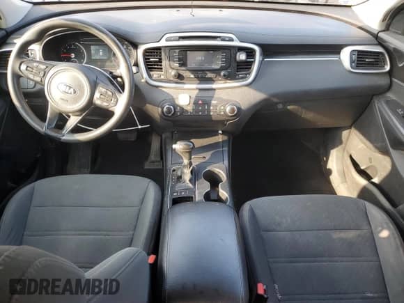 2017 Kia Sorento LX with VIN 5XYPGDA53HG306580, listed as a Copart auction lot 71898845 with 228,788 mi miles and Clean title. Bid and sale history available at DreamBid. Image 8.