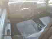 1998 Nissan Frontier XE z VIN 1N6DD26YXWC327296, wystawiony jako Copart lot #83938795 z przebiegiem 240 218 mil mil oraz Czysty tytuł • Clean title. Historia ofert i sprzedaży dostępna na DreamBid. Obrazek 8.