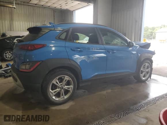2022 Hyundai Kona SEL с VIN KM8K3CABXNU880959, выставлен на аукционе Copart как лот 81072075 с пробегом 30 177 миль миль и Списание • Salvage title. История ставок и продаж доступна на DreamBid. Изображение 3.