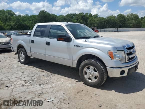 2014 Ford F-150 XLT с VIN 1FTEW1CMXEFB66460, выставлен на аукционе Copart как лот 62214535 с пробегом 211 244 миль миль и Списание • Salvage title. История ставок и продаж доступна на DreamBid. Изображение 4.