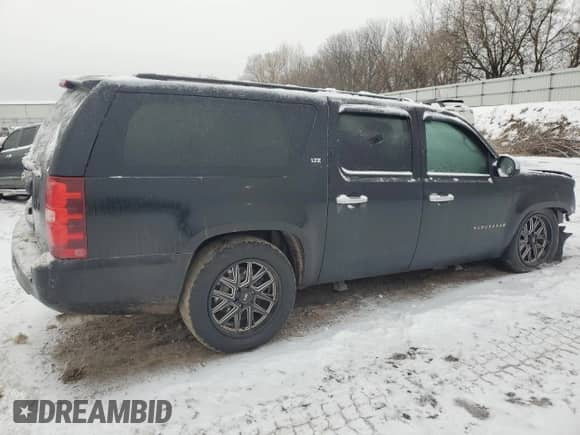 2008 Chevrolet Suburban LTZ with VIN 3GNFK16Y58G195633, listed as a Copart auction lot 43244645 with 201,312 mi miles and Clean title. Bid and sale history available at DreamBid. Image 3.