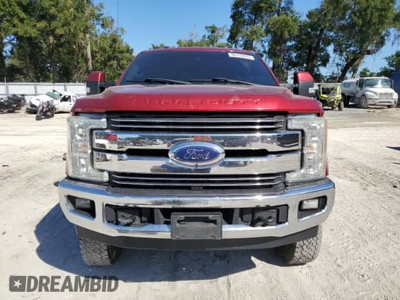 2017 Ford F-250 Lariat с VIN 1FT7W2BT4HEB83322, выставлен на аукционе Copart как лот 86133975 с пробегом 282 517 миль миль и Списание • Salvage title. История ставок и продаж доступна на DreamBid. Изображение 5.