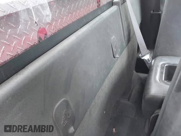 2013 Chevrolet Silverado 1500 Work Truck с VIN 1GCNCPEX8DZ285642, выставлен на аукционе IAAI как лот 42130421 с пробегом 100 738 миль миль и . История ставок и продаж доступна на DreamBid. Изображение 8.