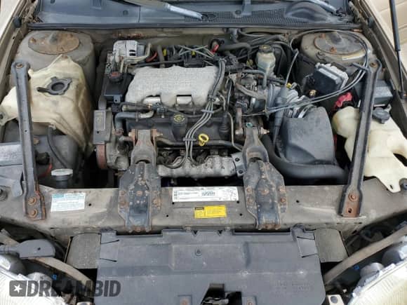 1999 Chevrolet Lumina с VIN 2G1WL52M0X9251799, выставлен на аукционе Copart как лот 74489284 с пробегом 111 772 миль миль и На запчасти • Non repairable. История ставок и продаж доступна на DreamBid. Изображение 11.