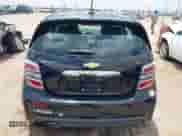 2017 Chevrolet Sonic LT z VIN 1G1JD6SHXH4177764, wystawiony jako IAAI lot #42358642 z przebiegiem 105 409 mil mil oraz . Historia ofert i sprzedaży dostępna na DreamBid. Obrazek 16.