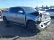 2010 Toyota Tundra Limited z VIN 5TFHY5F19AX138833, wystawiony jako IAAI lot #42047252 z przebiegiem 173 765 mil mil oraz . Historia ofert i sprzedaży dostępna na DreamBid. Obrazek 1.