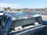 2008 Chevrolet Silverado 1500 1LT z VIN 3GCEC13JX8G278077, wystawiony jako IAAI lot #42938062 z przebiegiem 138 228 mil mil oraz . Historia ofert i sprzedaży dostępna na DreamBid. Obrazek 6.