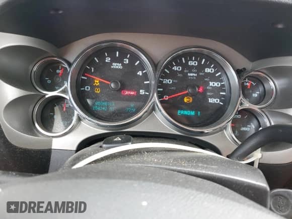 2014 Chevrolet Silverado 2500HD LT с VIN 1GC1CXE8XEF166582, выставлен на аукционе Copart как лот 71774714 с пробегом 154 142 миль миль и Списание • Salvage title. История ставок и продаж доступна на DreamBid. Изображение 9.