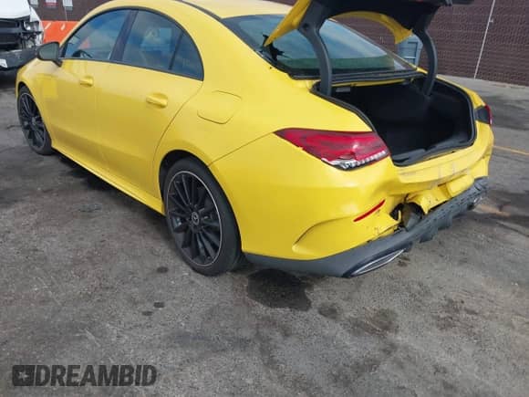 2020 Mercedes-Benz CLA 250 z VIN WDD5J4GB6LN022969, wystawiony jako IAAI lot #42831289 z przebiegiem 57 776 mil mil oraz . Historia ofert i sprzedaży dostępna na DreamBid. Obrazek 3.