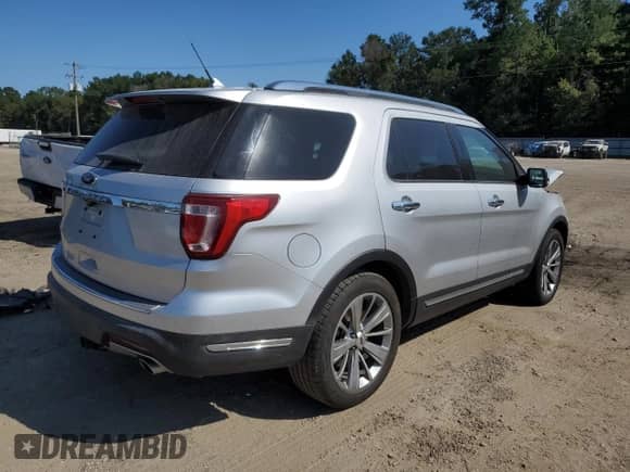 2018 Ford Explorer Limited с VIN 1FM5K7F86JGA43607, выставлен на аукционе Copart как лот 71993575 с пробегом 85 151 миль миль и Списание • Salvage title. История ставок и продаж доступна на DreamBid. Изображение 3.