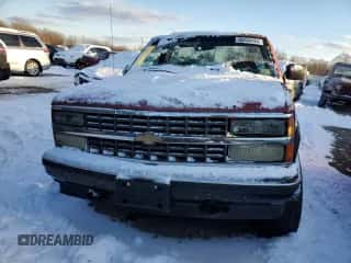 1991 Chevrolet Silverado 2500 с VIN 1GCGK24K4ME197960, выставлен на аукционе Copart как лот 89254185 с пробегом 1 321 913 миль миль и Чистый • Clean title. История ставок и продаж доступна на DreamBid. Изображение 5.