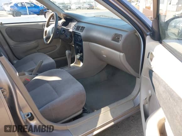 2000 Chevrolet Prizm z VIN 1Y1SK5288YZ407540, wystawiony jako IAAI lot #41449693 z przebiegiem 192 892 mil mil oraz . Historia ofert i sprzedaży dostępna na DreamBid. Obrazek 5.