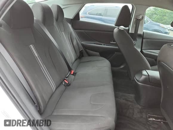 2022 Hyundai Elantra Blue z VIN KMHLM4AJ1NU028420, wystawiony jako Copart lot #65742695 z przebiegiem 48 091 mil mil oraz Nie do naprawy • Non repairable. Historia ofert i sprzedaży dostępna na DreamBid. Obrazek 10.