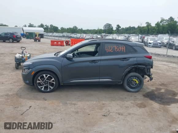 2022 Hyundai Kona Limited z VIN KM8K5CA33NU926120, wystawiony jako IAAI lot #42424720 z przebiegiem 12 899 mil mil oraz . Historia ofert i sprzedaży dostępna na DreamBid. Obrazek 14.