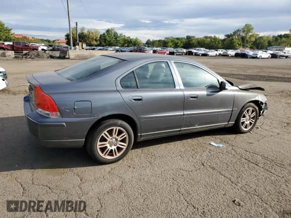 2007 Volvo S60 2.5L Turbo с VIN YV1RH592172609012, выставлен на аукционе Copart как лот 80664935 с пробегом 100 895 миль миль и Списание • Salvage title. История ставок и продаж доступна на DreamBid. Изображение 3.