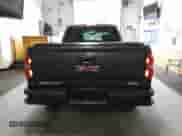 2014 GMC Sierra 1500 SLE z VIN 3GTU2UEC0EG568127, wystawiony jako Copart lot #68220465 z przebiegiem 166 473 mil mil oraz Czysty tytuł • Clean title. Historia ofert i sprzedaży dostępna na DreamBid. Obrazek 6.