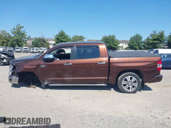 2015 Toyota Tundra Platinum с VIN 5TFAY5F15FX441259, выставлен на аукционе IAAI как лот 43162043 с пробегом 145 976 миль миль и . История ставок и продаж доступна на DreamBid. Изображение 14.