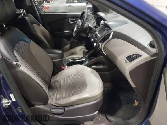 2011 Hyundai Tucson Limited с VIN KM8JU3AC8BU262312, выставлен на аукционе IAAI как лот 43424291 с пробегом 167 229 миль миль и . История ставок и продаж доступна на DreamBid. Изображение 5.