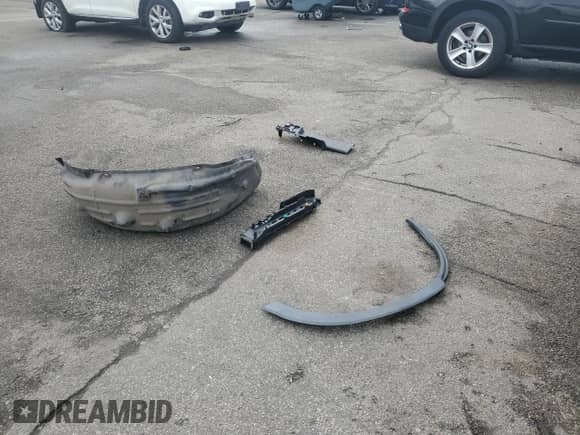 2018 Honda Pilot LX с VIN 5FNYF6H17JB054304, выставлен на аукционе Copart как лот 81187215 с пробегом 68 259 миль миль и Списание • Salvage title. История ставок и продаж доступна на DreamBid. Изображение 13.
