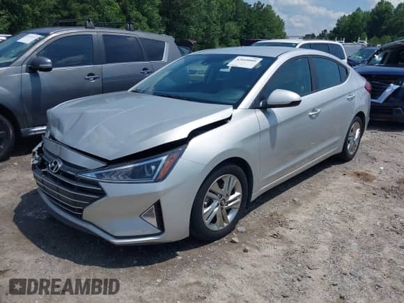 2019 Hyundai Elantra SEL с VIN 5NPD84LF7KH473319, выставлен на аукционе IAAI как лот 42668009 с пробегом 138 954 миль миль и . История ставок и продаж доступна на DreamBid. Изображение 18.