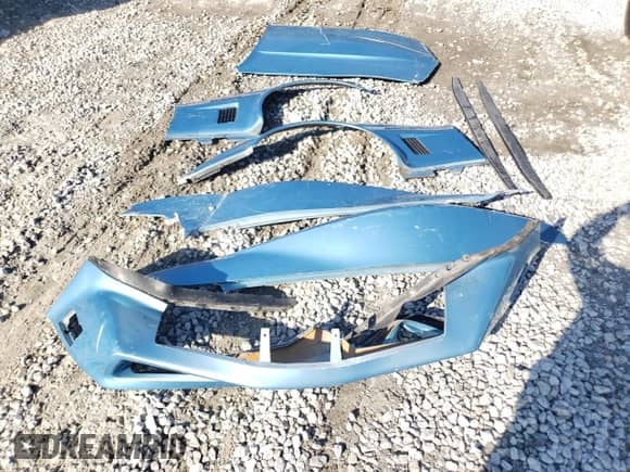 1982 Chevrolet Corvette z VIN 1G1AY8785C5103342, wystawiony jako Copart lot #47252715 z przebiegiem 39 363 mil mil oraz Szkoda całkowita • Salvage title. Historia ofert i sprzedaży dostępna na DreamBid. Obrazek 12.