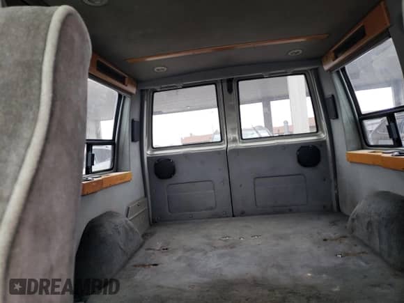 2002 Chevrolet Astro Cargo YF7 Upfitter с VIN 1GBDM19X52B111599, выставлен на аукционе Copart как лот 43682335 с пробегом 107 393 миль миль и Списание • Salvage title. История ставок и продаж доступна на DreamBid. Изображение 10.