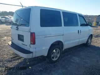 2003 Chevrolet Astro with VIN 1GNDM19X43B116748, listed as a IAAI auction lot 43476006 with 370,535 mi miles and . Bid and sale history available at DreamBid. Image 4.
