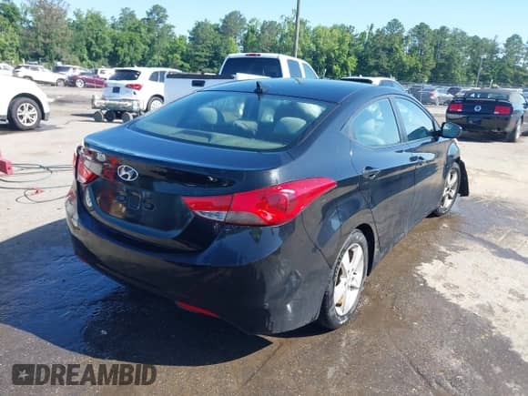 2011 Hyundai Elantra GLS z VIN 5NPDH4AE1BH053579, wystawiony jako IAAI lot #42516662 z przebiegiem Nie podano mil oraz . Historia ofert i sprzedaży dostępna na DreamBid. Obrazek 4.