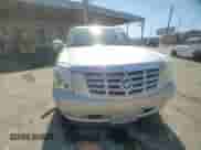 2009 Cadillac Escalade с VIN 1GYFC53269R123266, выставлен на аукционе Copart как лот 70877705 с пробегом 173 376 миль миль и Списание • Salvage title. История ставок и продаж доступна на DreamBid. Изображение 14.