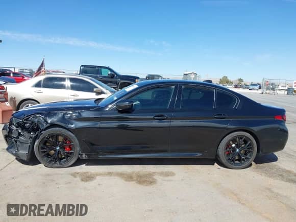 2021 BMW 5 Series 540i с VIN WBA53BJ03MWX05432, выставлен на аукционе IAAI как лот 41664361 с пробегом Не указан миль и . История ставок и продаж доступна на DreamBid. Изображение 14.