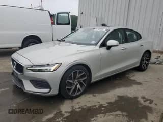 2020 Volvo S60 Momentum с VIN 7JRA22TK5LG072669, выставлен на аукционе Copart как лот 67943825 с пробегом 95 845 миль миль и Списание • Salvage title. История ставок и продаж доступна на DreamBid. Изображение 1.