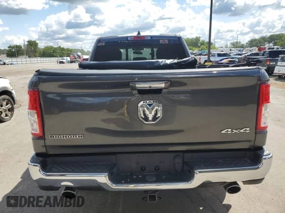2020 Ram 1500 Big Horn z VIN 1C6SRFBT4LN345748, wystawiony jako Copart lot #69916665 z przebiegiem 39 685 mil mil oraz Szkoda całkowita • Salvage title. Historia ofert i sprzedaży dostępna na DreamBid. Obrazek 6.