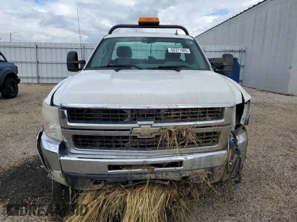 2007 Chevrolet Silverado 3500 с VIN 1GCHK34667E562429, выставлен на аукционе Copart как лот 62371605 с пробегом 148 129 миль миль и Списание • Salvage title. История ставок и продаж доступна на DreamBid. Изображение 5.