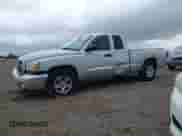 2007 Dodge Dakota SLT with VIN 1D7HE42K97S126808, listed as a IAAI auction lot 42189660 with 232,109 mi miles and . Bid and sale history available at DreamBid. Image 15.