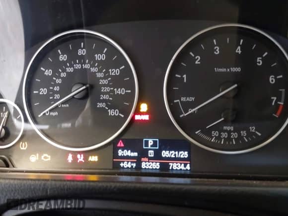 2013 BMW 3 Series 328i xDrive z VIN WBA3B3G58DNR79816, wystawiony jako IAAI lot #42303325 z przebiegiem 83 265 mil mil oraz . Historia ofert i sprzedaży dostępna na DreamBid. Obrazek 7.