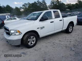 2023 Ram 1500 Tradesman z VIN 1C6RR7FTXPS542235, wystawiony jako Copart lot #70631545 z przebiegiem 66 573 mil mil oraz Szkoda całkowita • Salvage title. Historia ofert i sprzedaży dostępna na DreamBid. Obrazek 1.