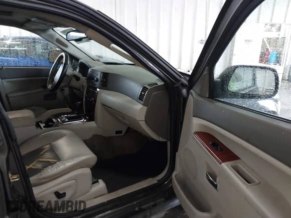 2006 Jeep Grand Cherokee Limited with VIN 1J4HR58N16C310410, listed as a IAAI auction lot 43194311 with 183,594 mi miles and . Bid and sale history available at DreamBid. Image 5.