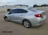 2018 Chevrolet Cruze LT z VIN 1G1BE5SM3J7203389, wystawiony jako Copart lot #85726025 z przebiegiem 211 380 mil mil oraz Szkoda całkowita • Salvage title. Historia ofert i sprzedaży dostępna na DreamBid. Obrazek 2.