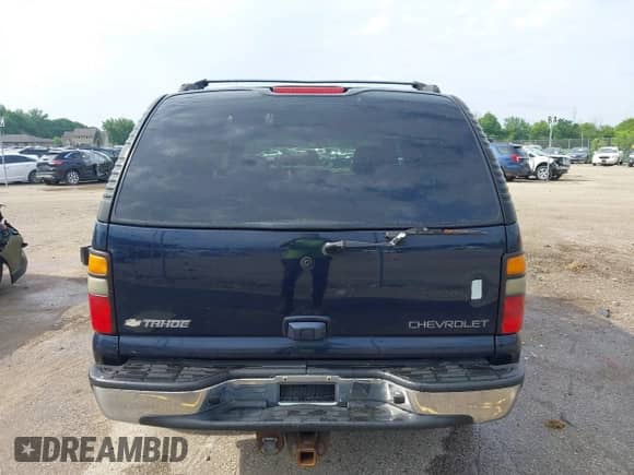 2005 Chevrolet Tahoe LS с VIN 1GNEK13T75J104358, выставлен на аукционе IAAI как лот 42456378 с пробегом 213 558 миль миль и . История ставок и продаж доступна на DreamBid. Изображение 16.