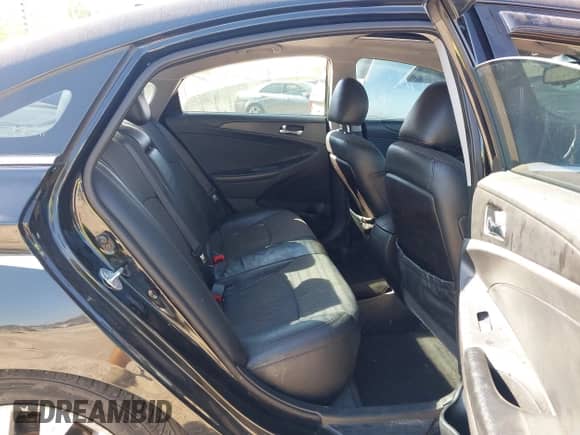 2013 Hyundai Sonata SE с VIN 5NPEC4AC1DH538714, выставлен на аукционе IAAI как лот 43332053 с пробегом 200 382 миль миль и . История ставок и продаж доступна на DreamBid. Изображение 8.