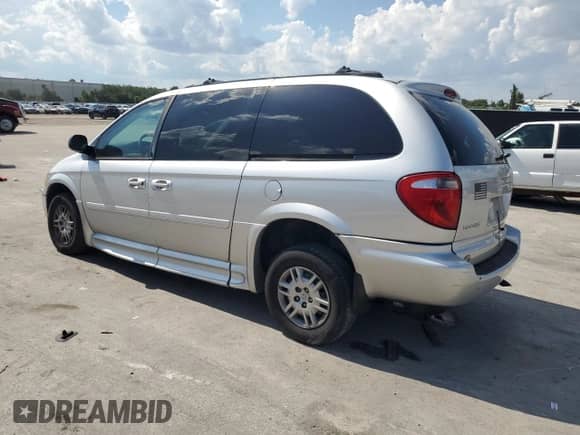2005 Dodge Grand Caravan with VIN 2D8GP24R35R343527, listed as a Copart auction lot 66905775 with 76,265 mi miles and Salvage title. Bid and sale history available at DreamBid. Image 2.