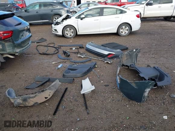 2025 Chevrolet Trax LT с VIN KL77LHEP8SC216378, выставлен на аукционе IAAI как лот 43478971 с пробегом 14 618 миль миль и . История ставок и продаж доступна на DreamBid. Изображение 12.