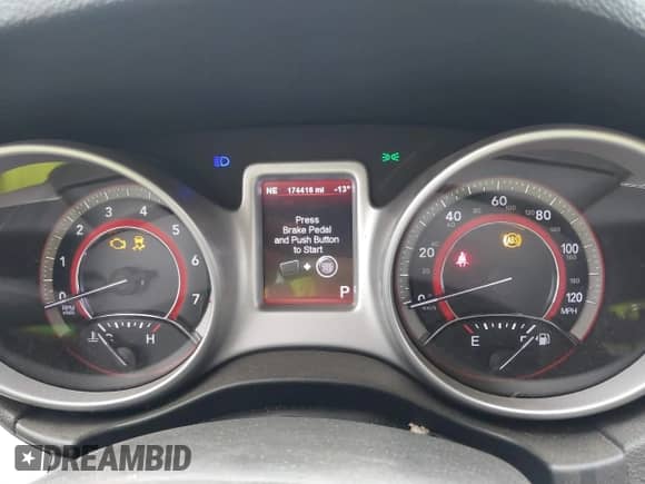 2012 Dodge Journey SE z VIN 3C4PDCAB9CT145811, wystawiony jako IAAI lot #42427991 z przebiegiem 174 416 mil mil oraz . Historia ofert i sprzedaży dostępna na DreamBid. Obrazek 7.